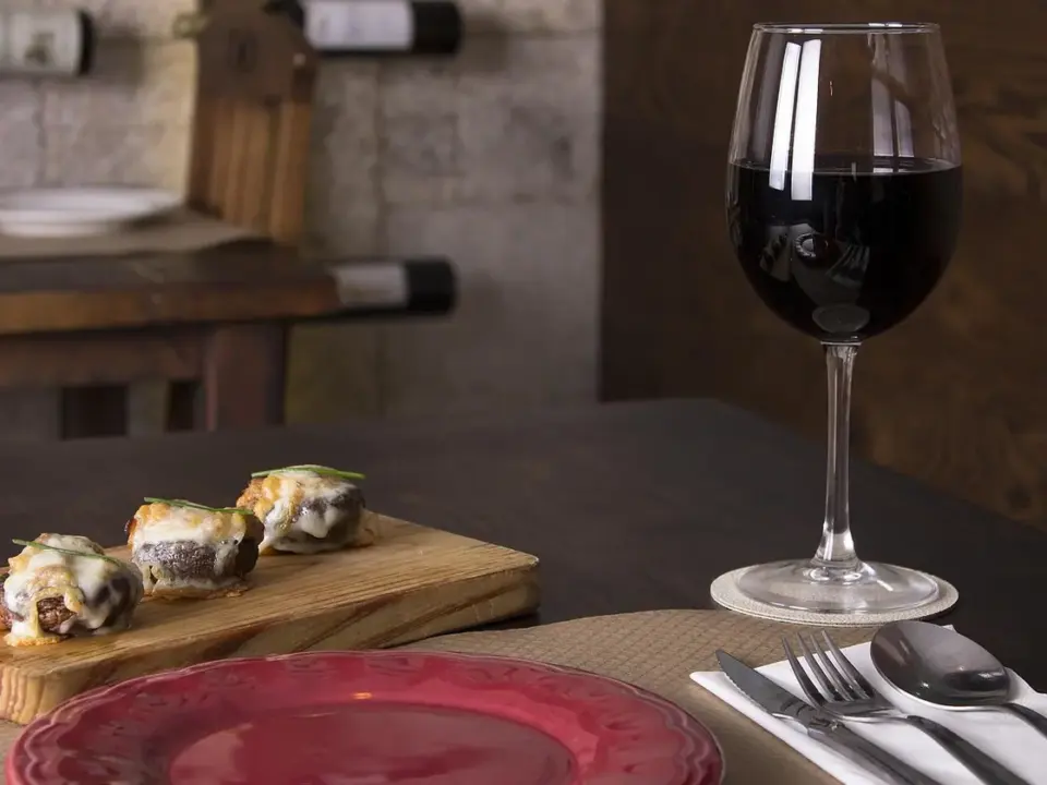 Champiñones rellenos de queso y jamón