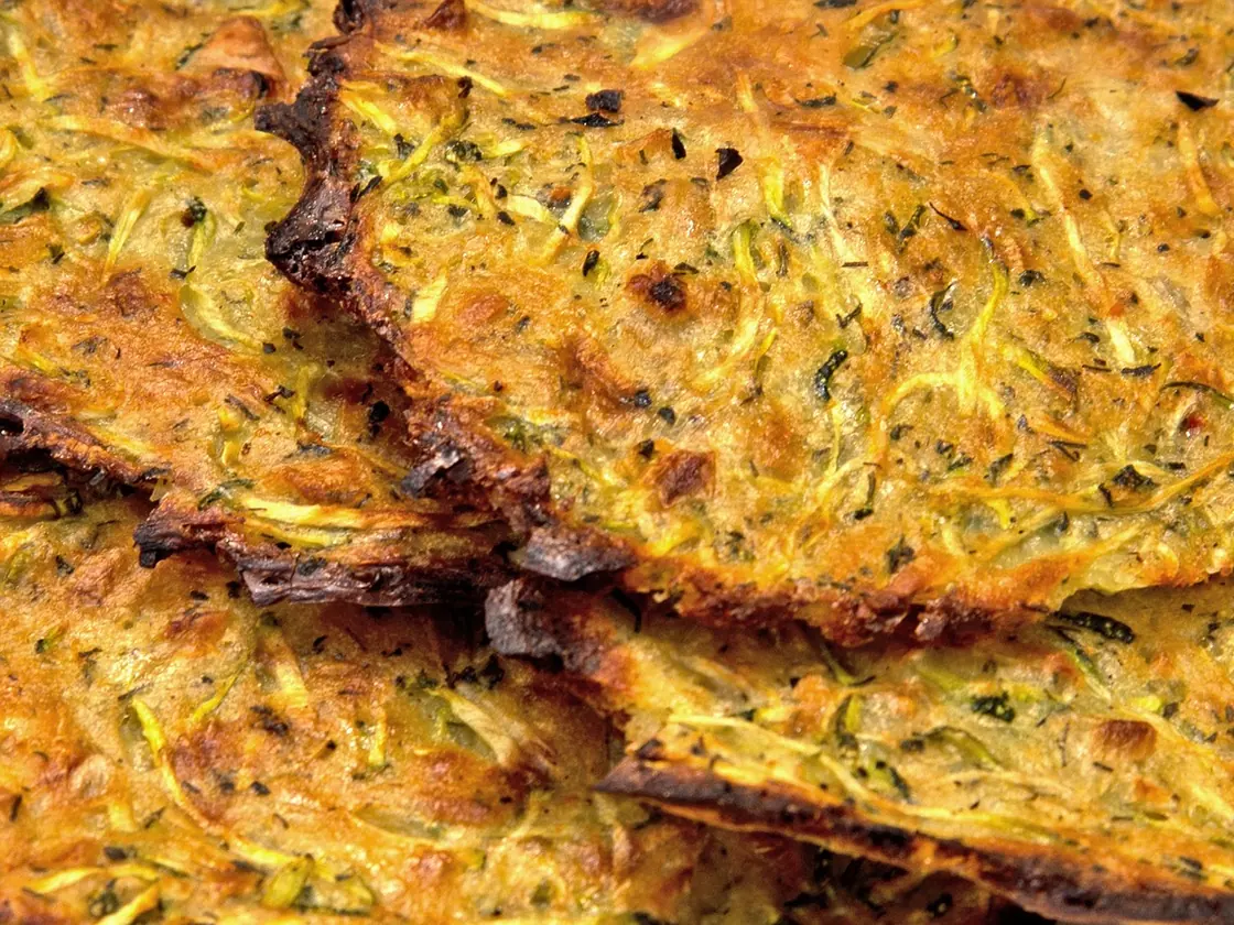Chips de calabacín con parmesano