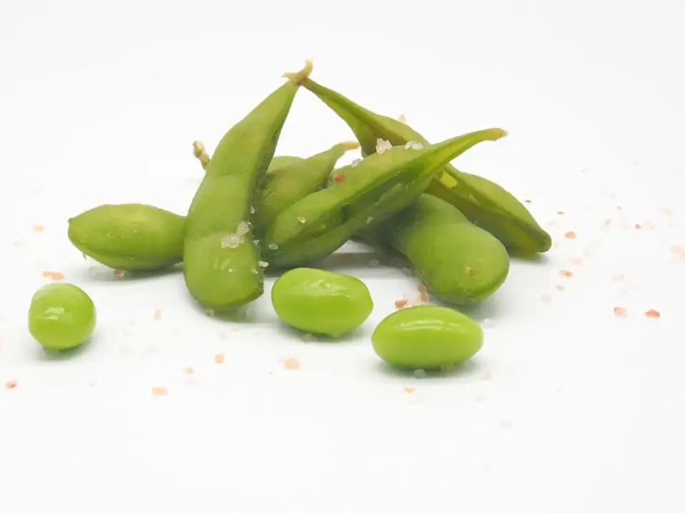 Edamame con sal, lima y chile