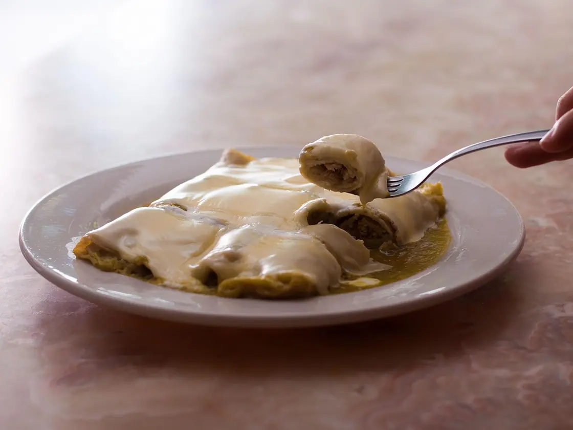 Enchiladas de pollo gratinadas