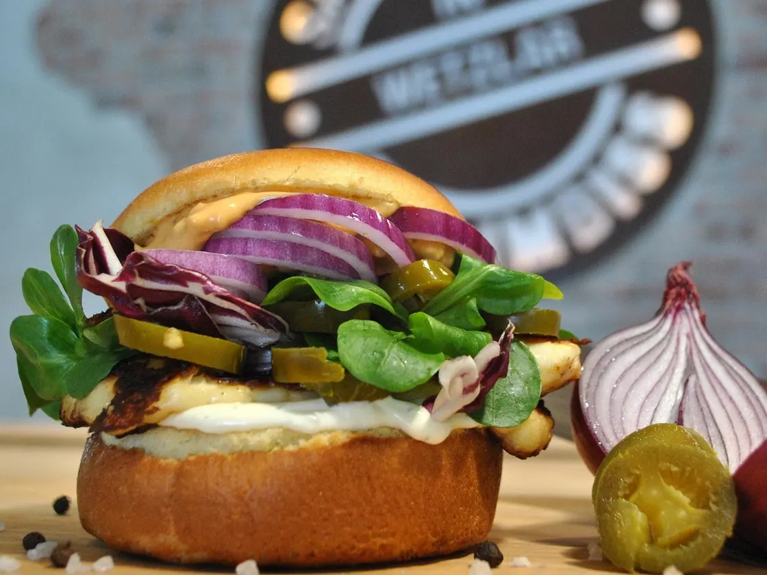 Hamburguesa vegetariana de avena y champiñones