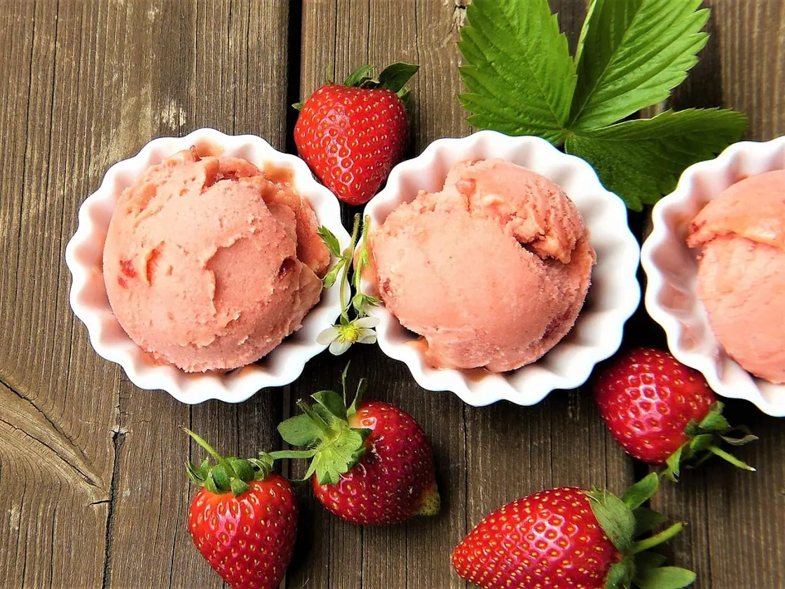 Helado proteico de fresa y yogur