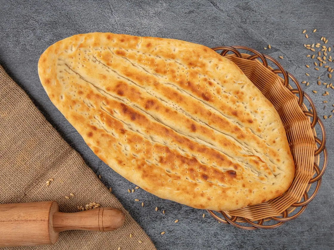 Pan naan casero con yogur