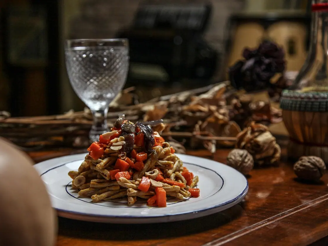 Pasta con crema de calabaza y pollo