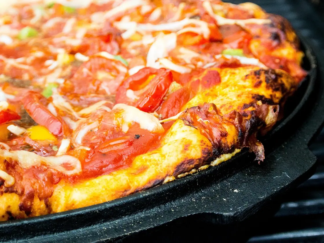 Pizza de avena en sartén