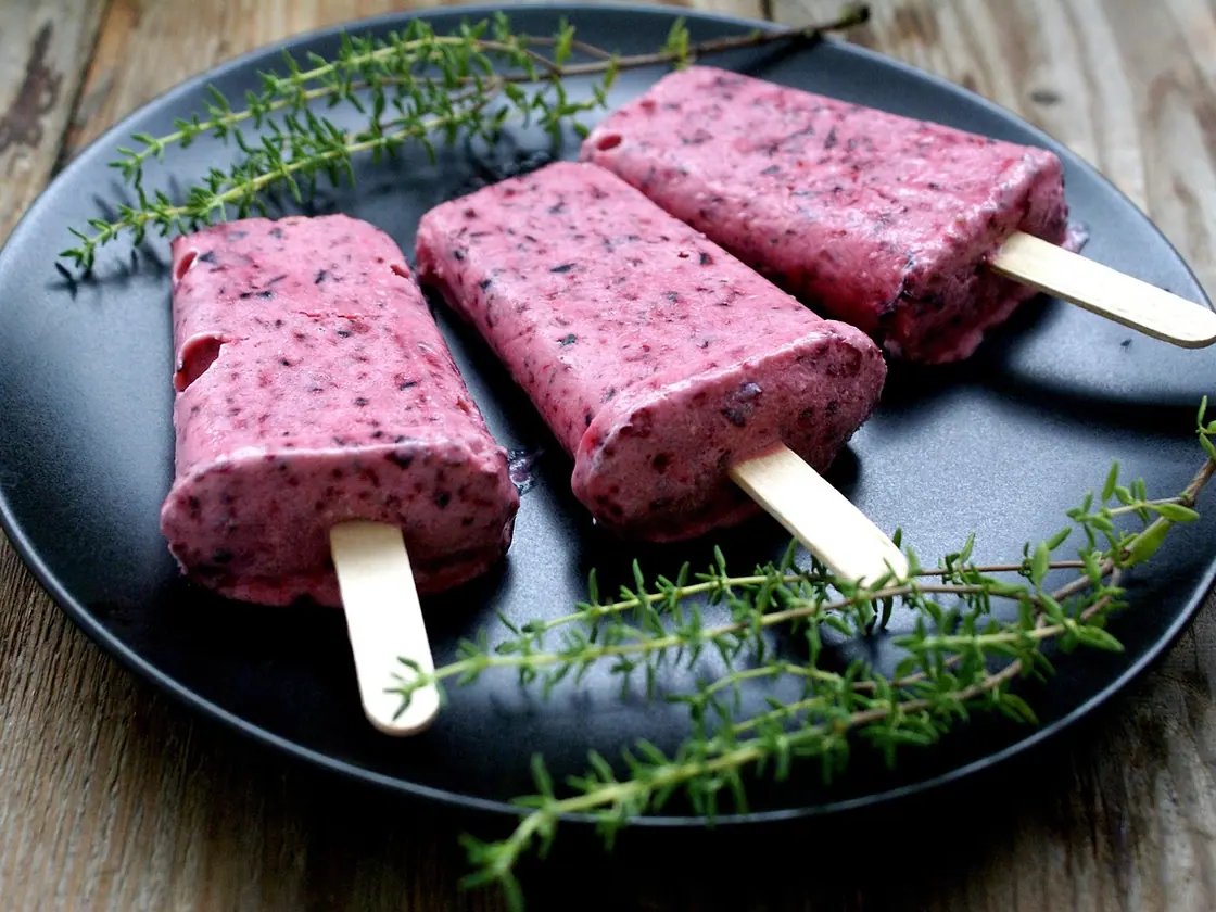 Polos de yogur y fruta
