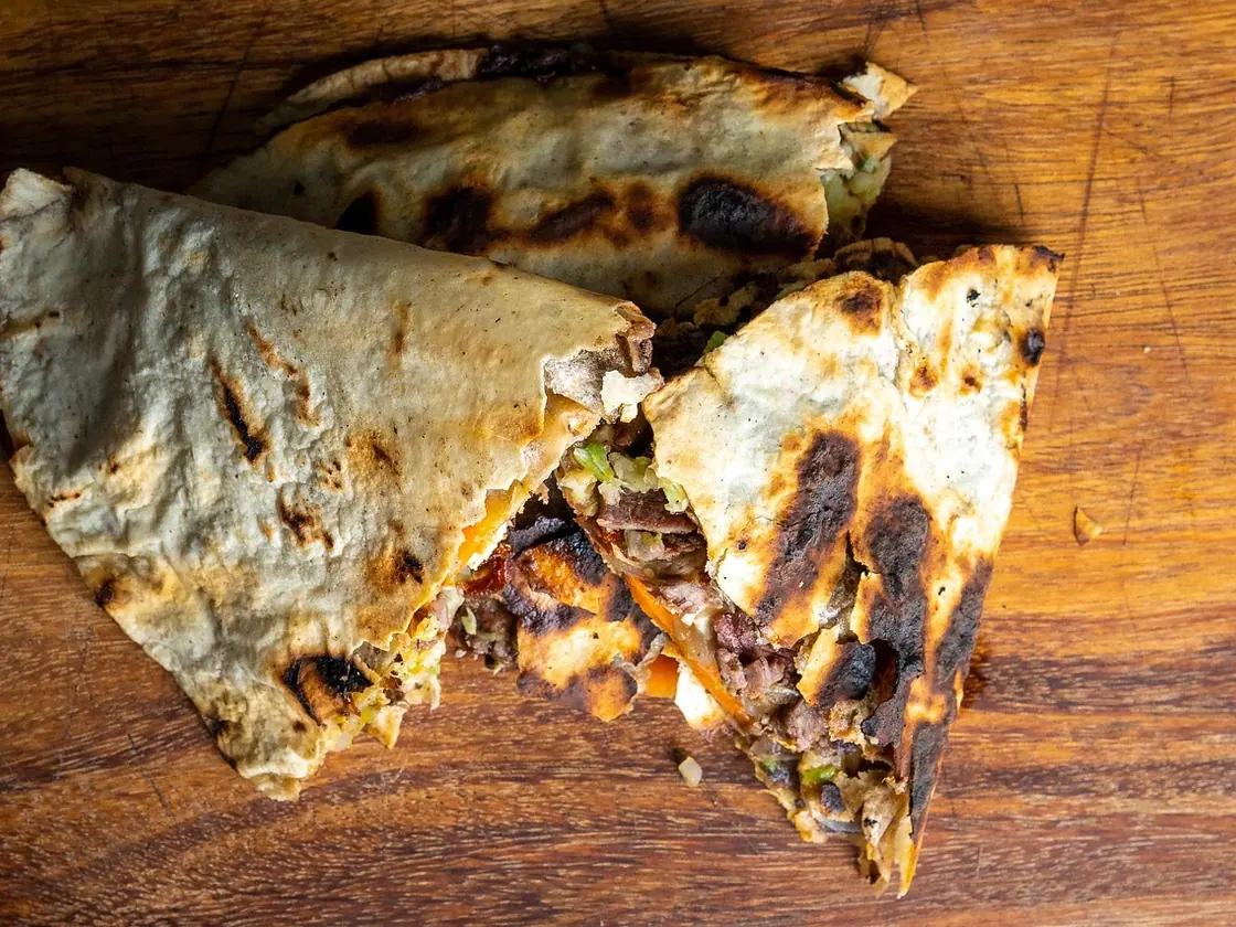 Quesadillas de boniato y alubias negras