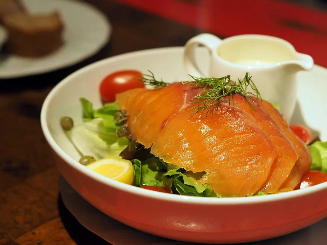 Salmón glaseado con miso