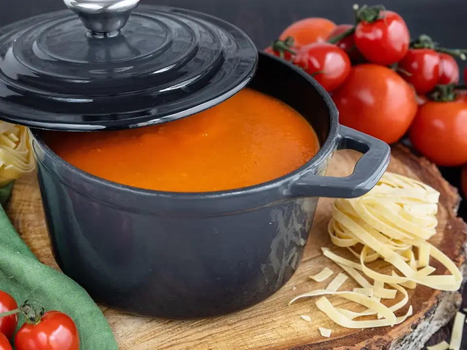 Salmorejo cordobés con huevo y jamón