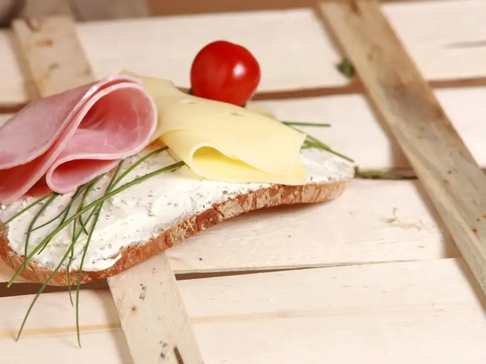 Sándwich mixto proteico con huevo
