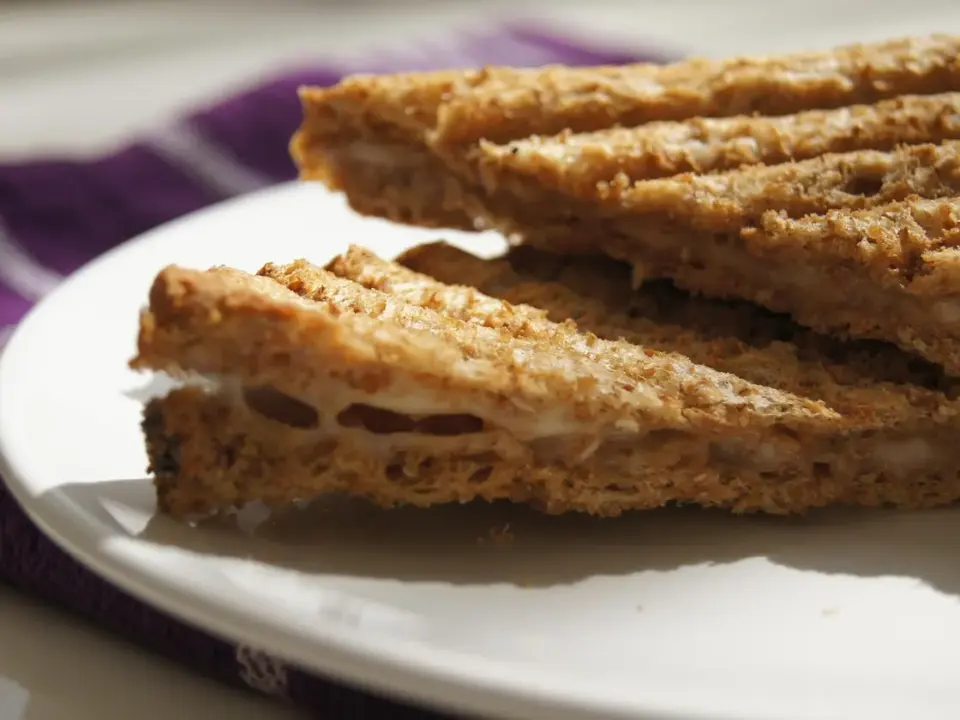 Sándwich tuna melt (atún fundido)